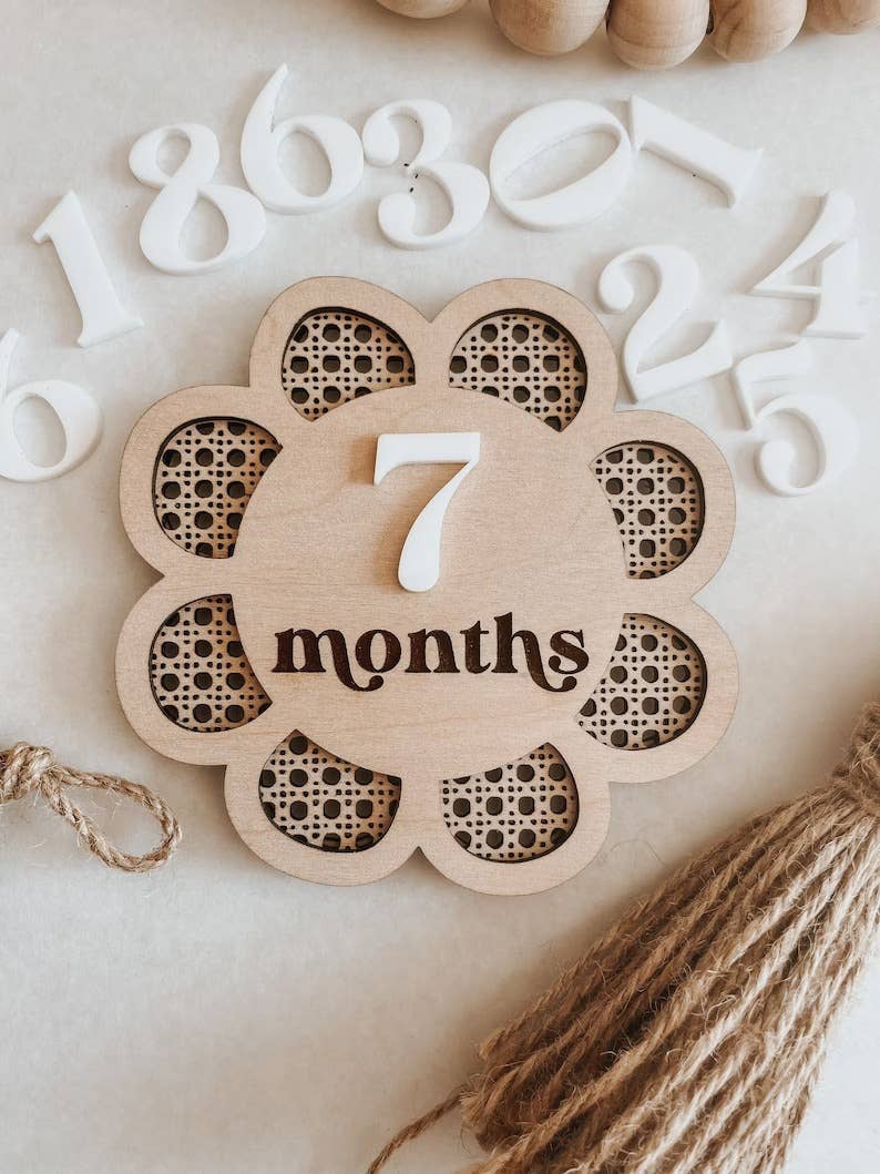 Interchangeable Rattan Monthly Milestone Sign